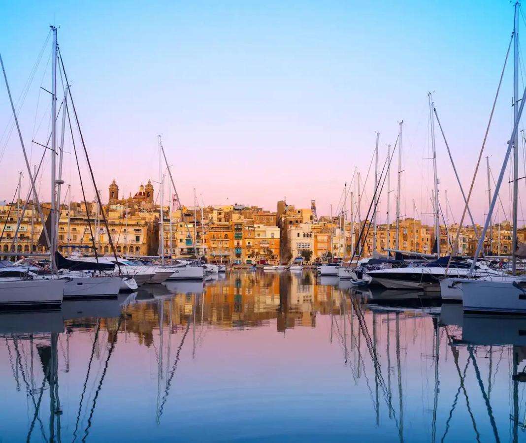 Ninety Eight Boutique Living Hotel Cospicua Bagian luar foto