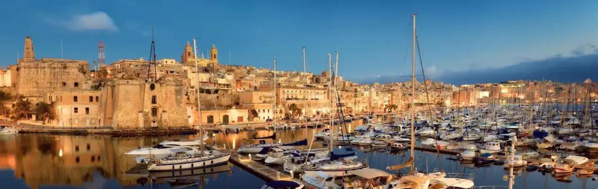 Ninety Eight Boutique Living Hotel Cospicua Bagian luar foto